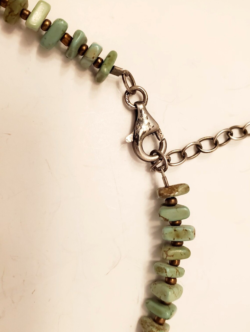 SILPADA Sterling Hammered Teardrop Pendant Necklace Green Turquoise Beads Abalon - Picture 5 of 6